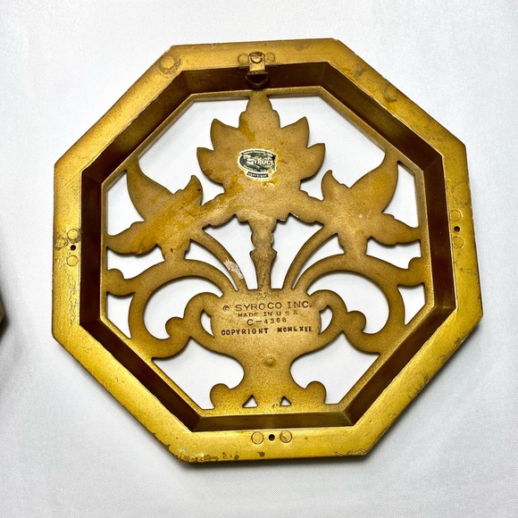 2 Scone Decoration Syroco Wall hangings 2 pc Set Octagon Hand Painted Gold - Picture 7 of 11